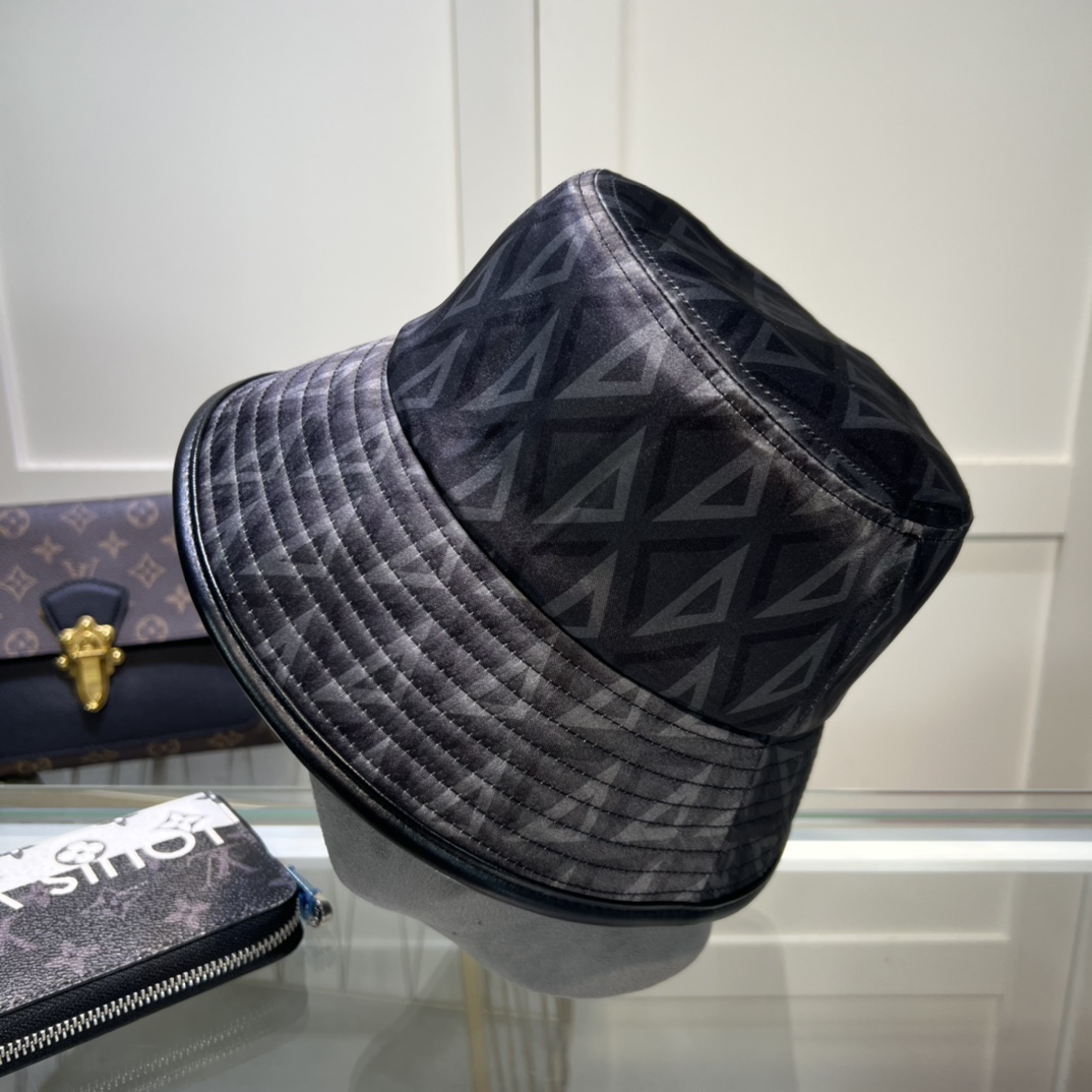 Dior Bucket Hat - FashionPlug