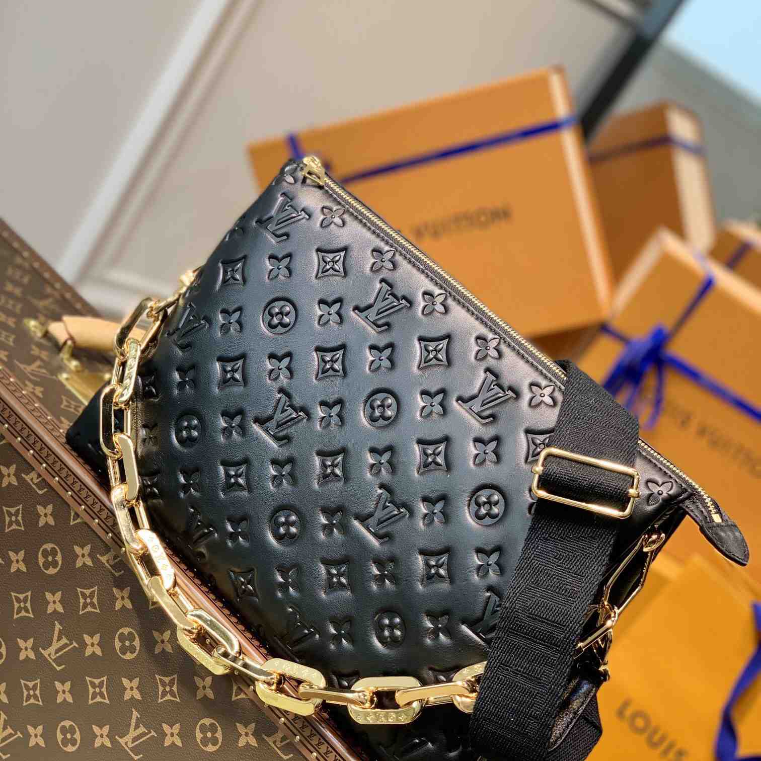 Louis Vuitton Coussin PM Black Lamb (34 x 24 x 12cm)    M57783 - FashionPlug