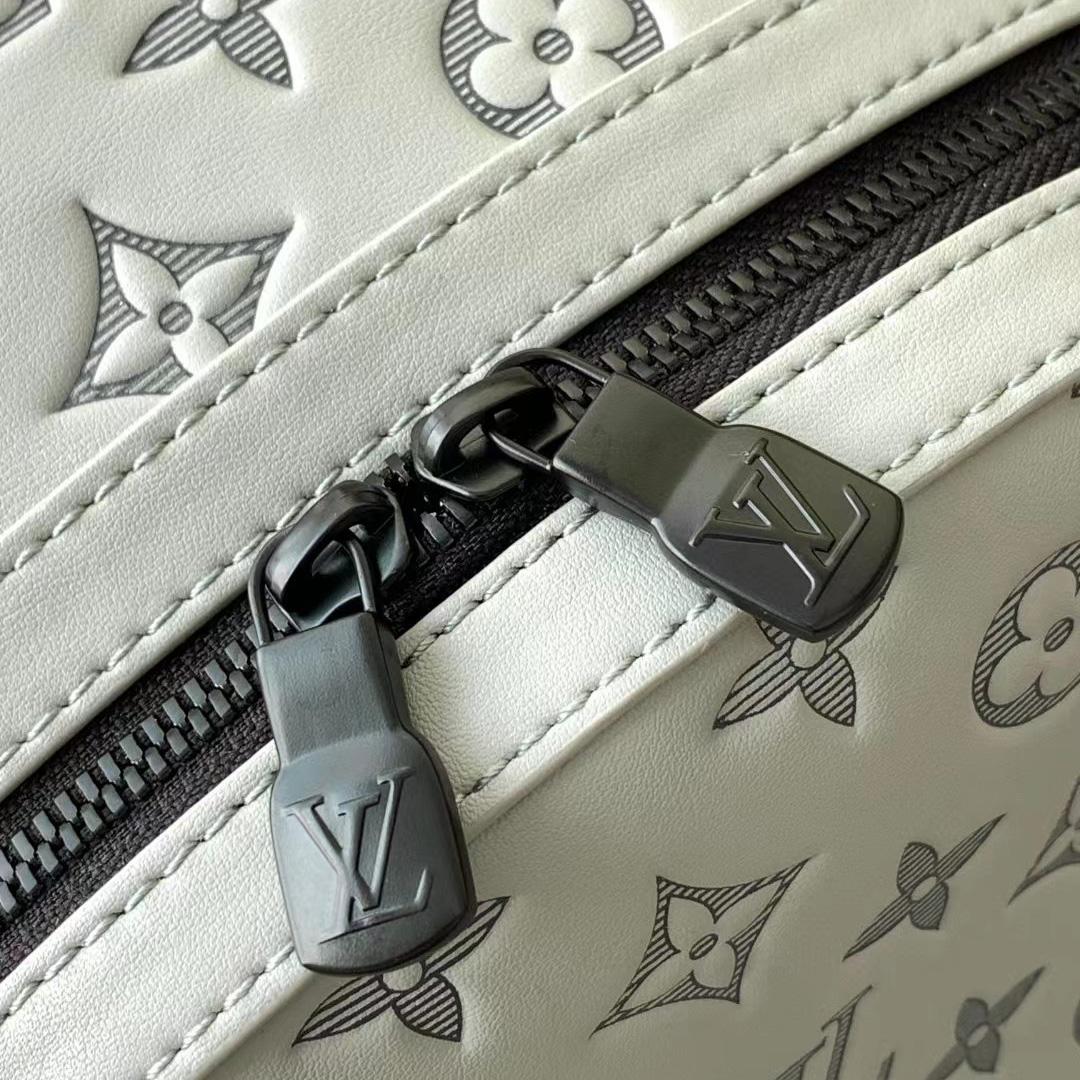 Louis Vuitton Discovery Backpack (29-38-20cm)    M46557 - FashionPlug