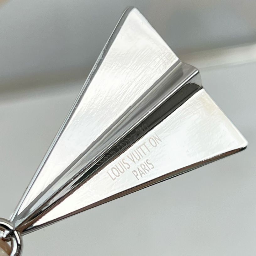 Louis Vuitton LV Paperplane Necklace      M01034 - FashionPlug