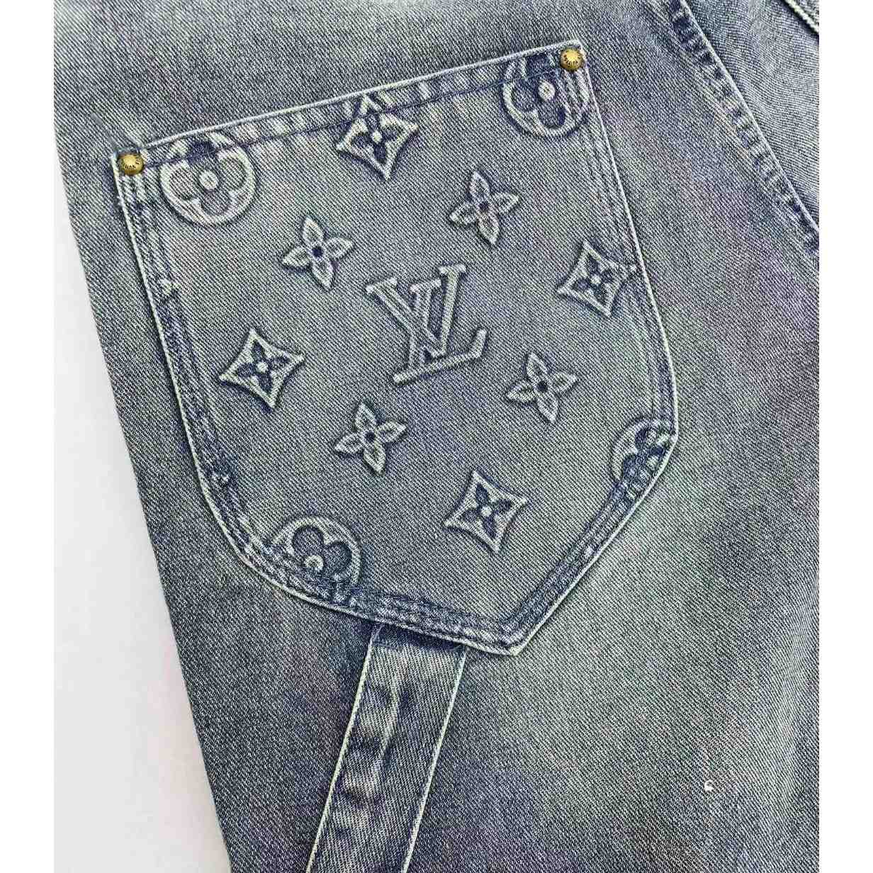 Louis Vuitton Denim Carpenter Shorts    1ABJ7D - FashionPlug