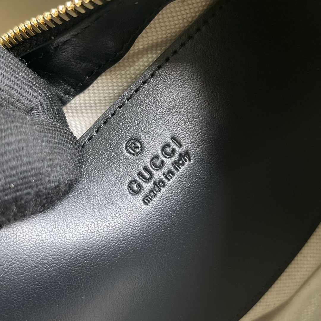 Gucci GG Matelasse Small Shoulder Bag(27x 18x 7cm) - FashionPlug