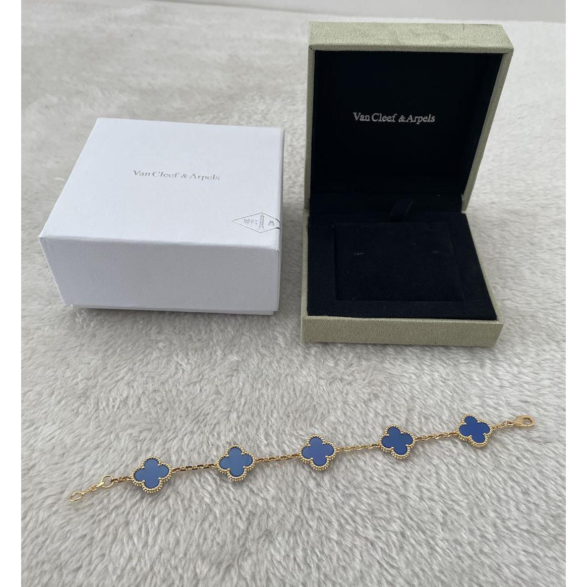 Van Cleef & Arpels Bracelet - FashionPlug