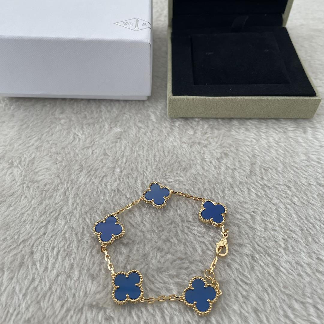 Van Cleef & Arpels Bracelet - FashionPlug