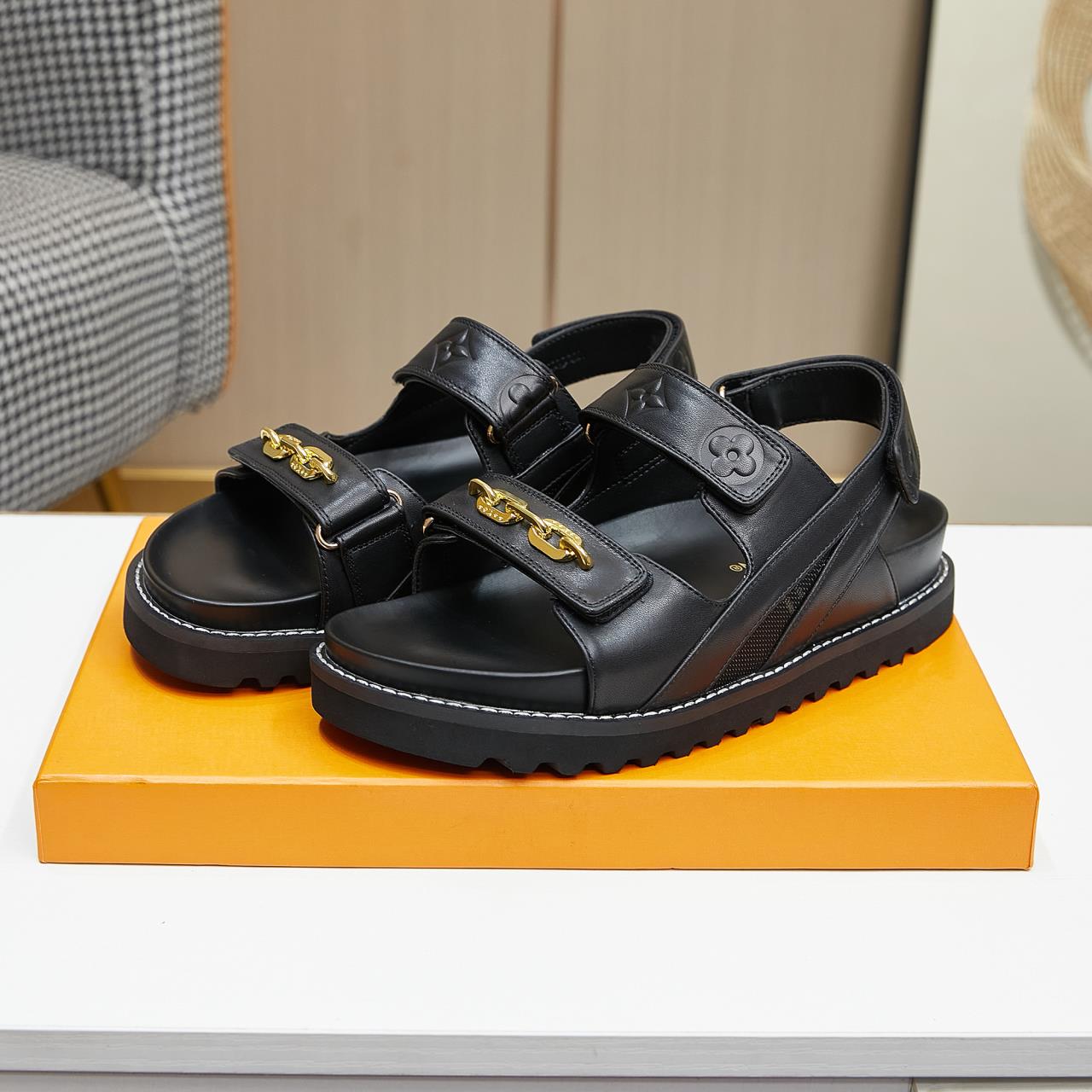 Louis Vuitton Paseo Flat Comfort Sandal   1AB3QE - FashionPlug