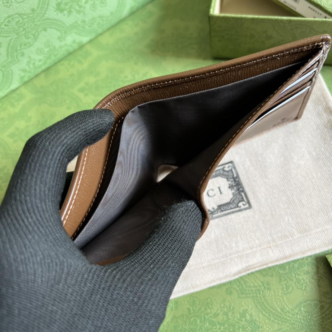 Gucci Wallet With Interlocking G - FashionPlug