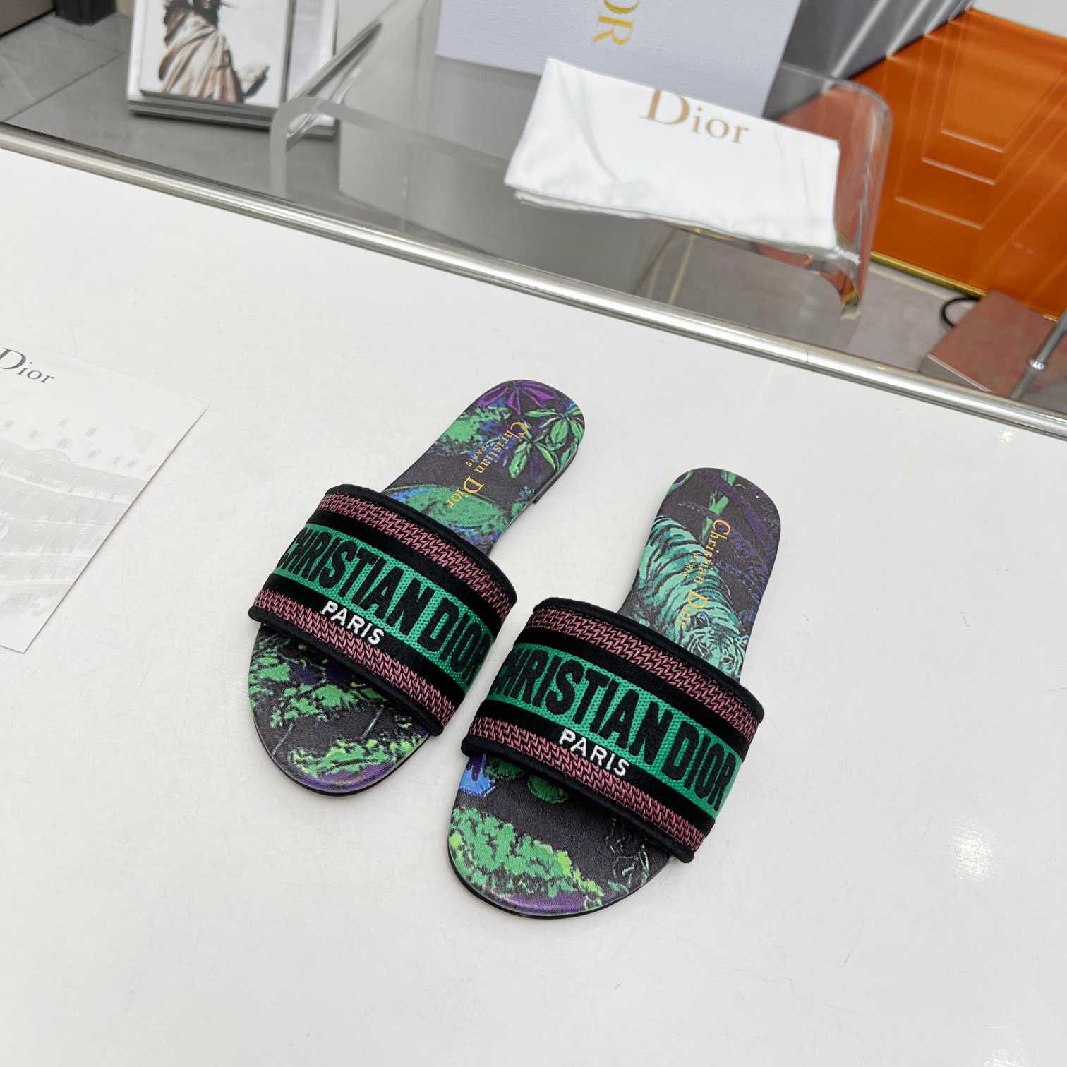 Dior Dway Slide - FashionPlug