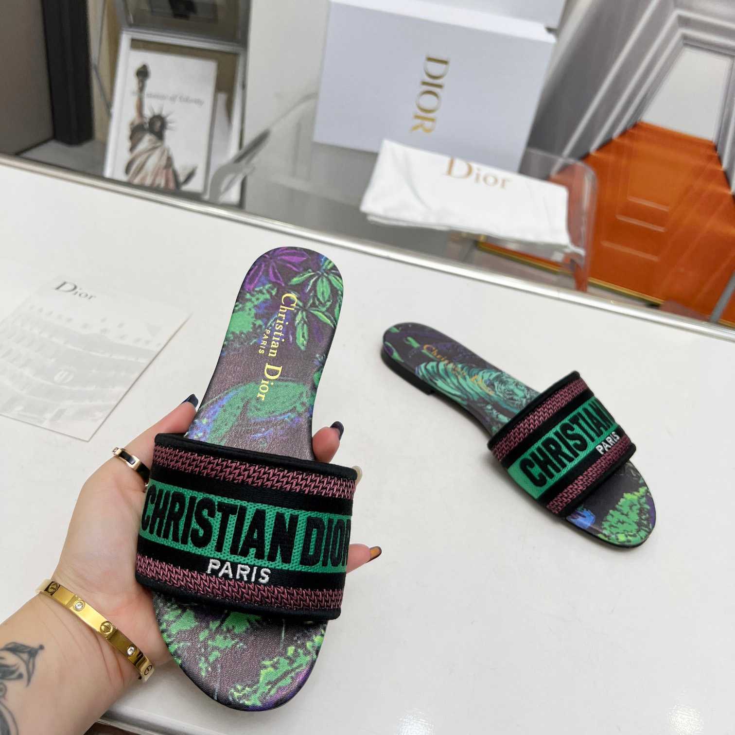 Dior Dway Slide - FashionPlug