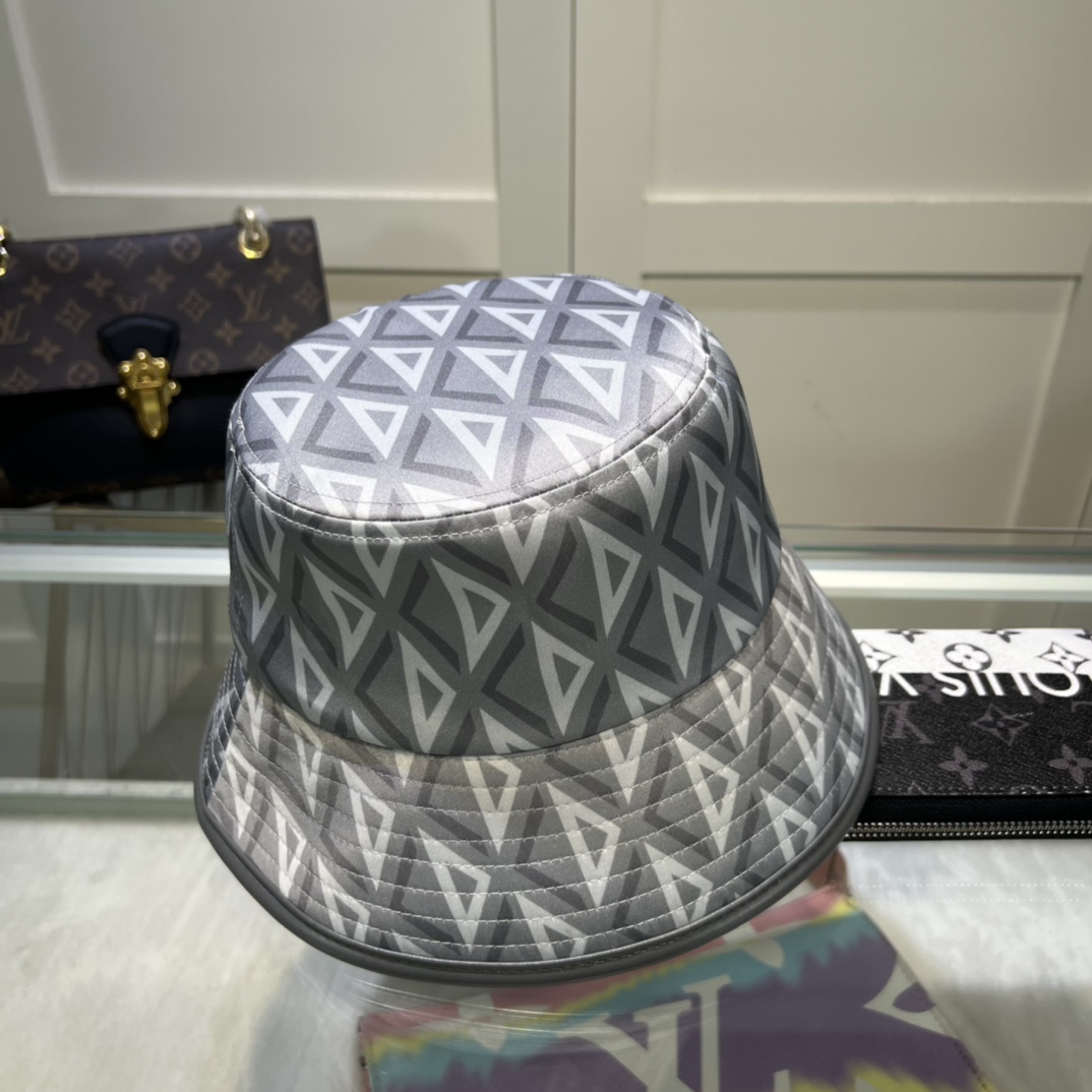 Dior Bucket Hat - FashionPlug