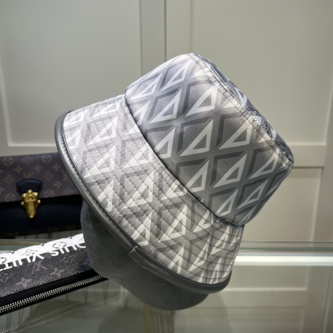 Dior Bucket Hat - FashionPlug