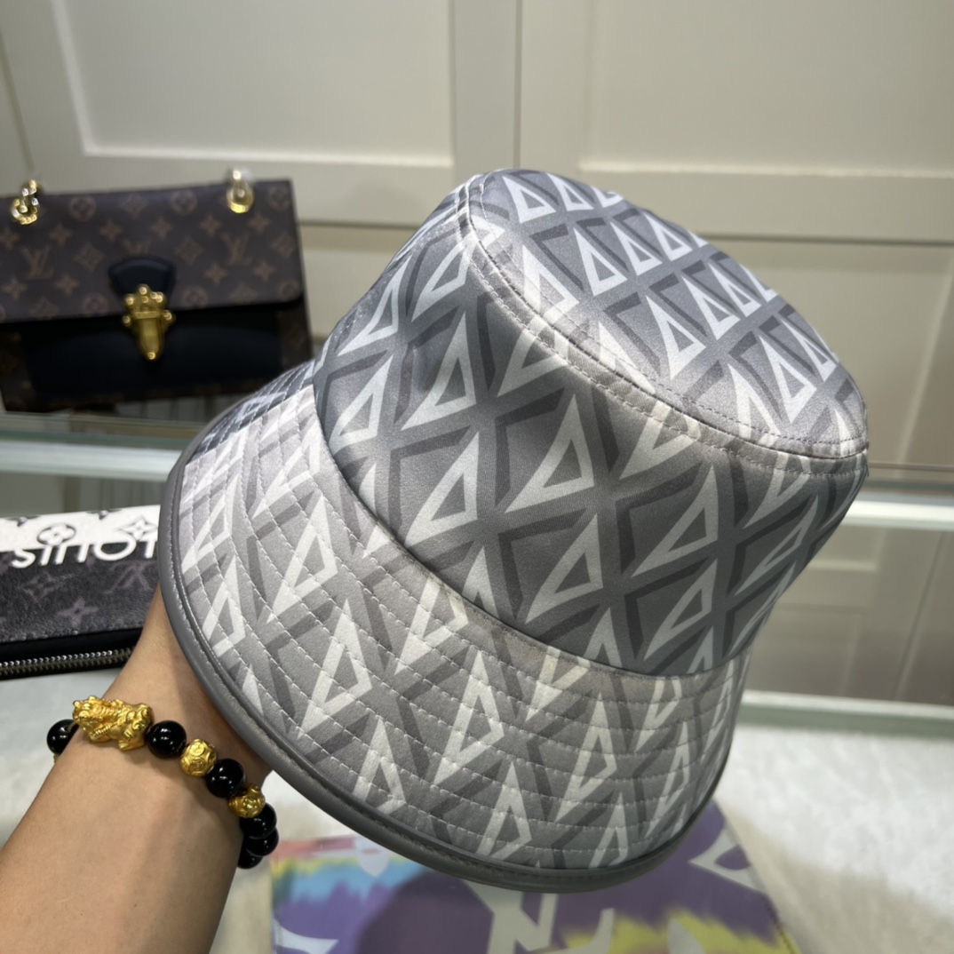 Dior Bucket Hat - FashionPlug