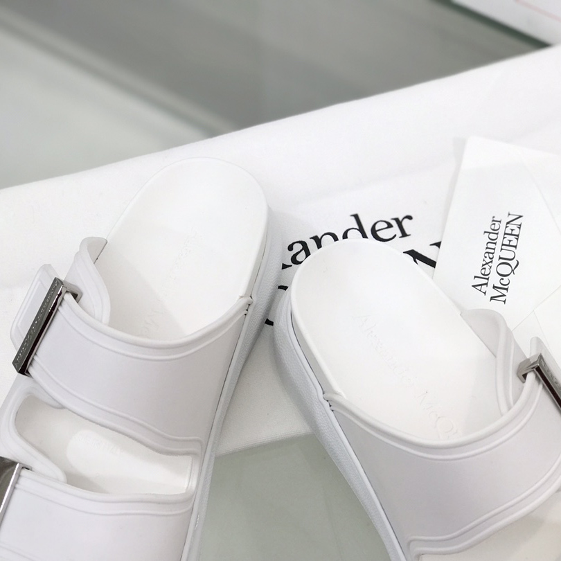 Alexander Mqueen Women's Hybrid Slide In Lilac - FashionPlug
