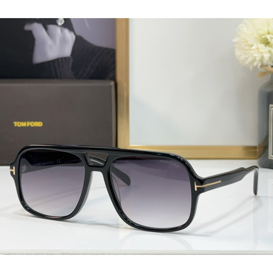 Tom Ford Sunglasses - FashionPlug
