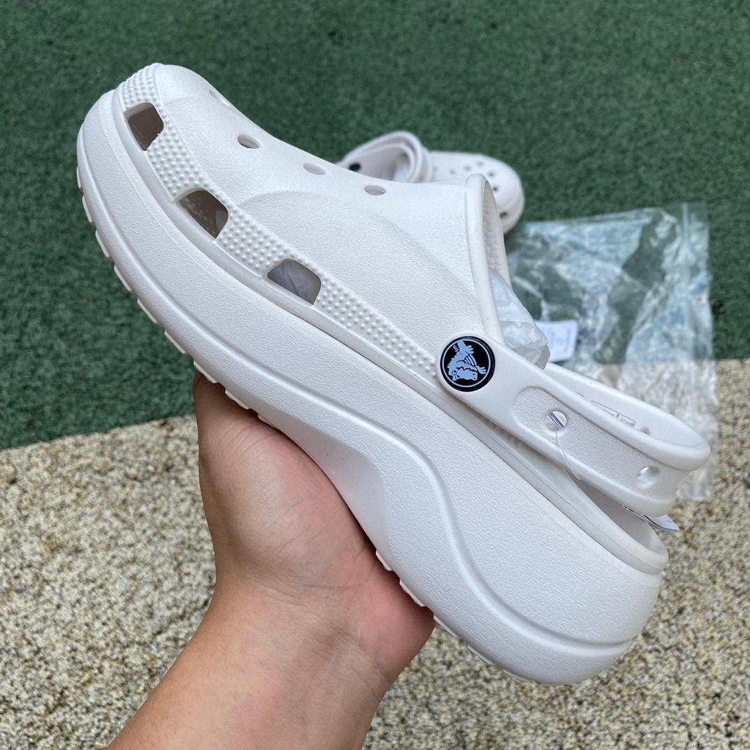 Crocs Baya Platform Clog - FashionPlug