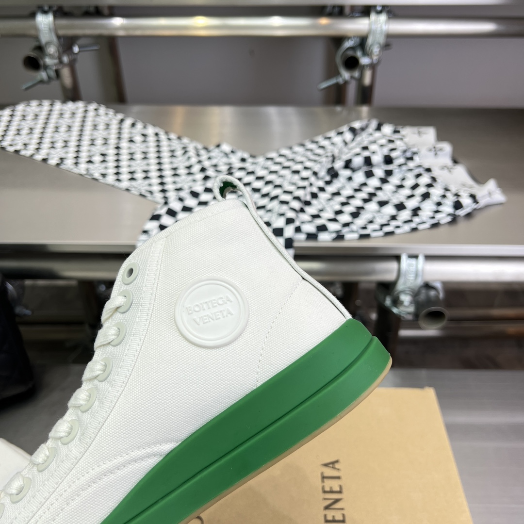 Bottega Veneta Vulcan Sneaker - FashionPlug