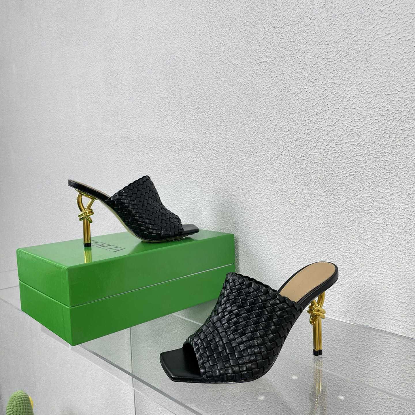 Bottega Veneta Knot Mule - FashionPlug