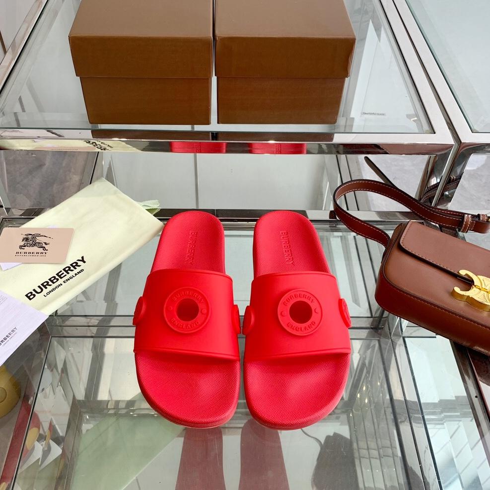 Burberry Eyelet Rubber Slide - FashionPlug