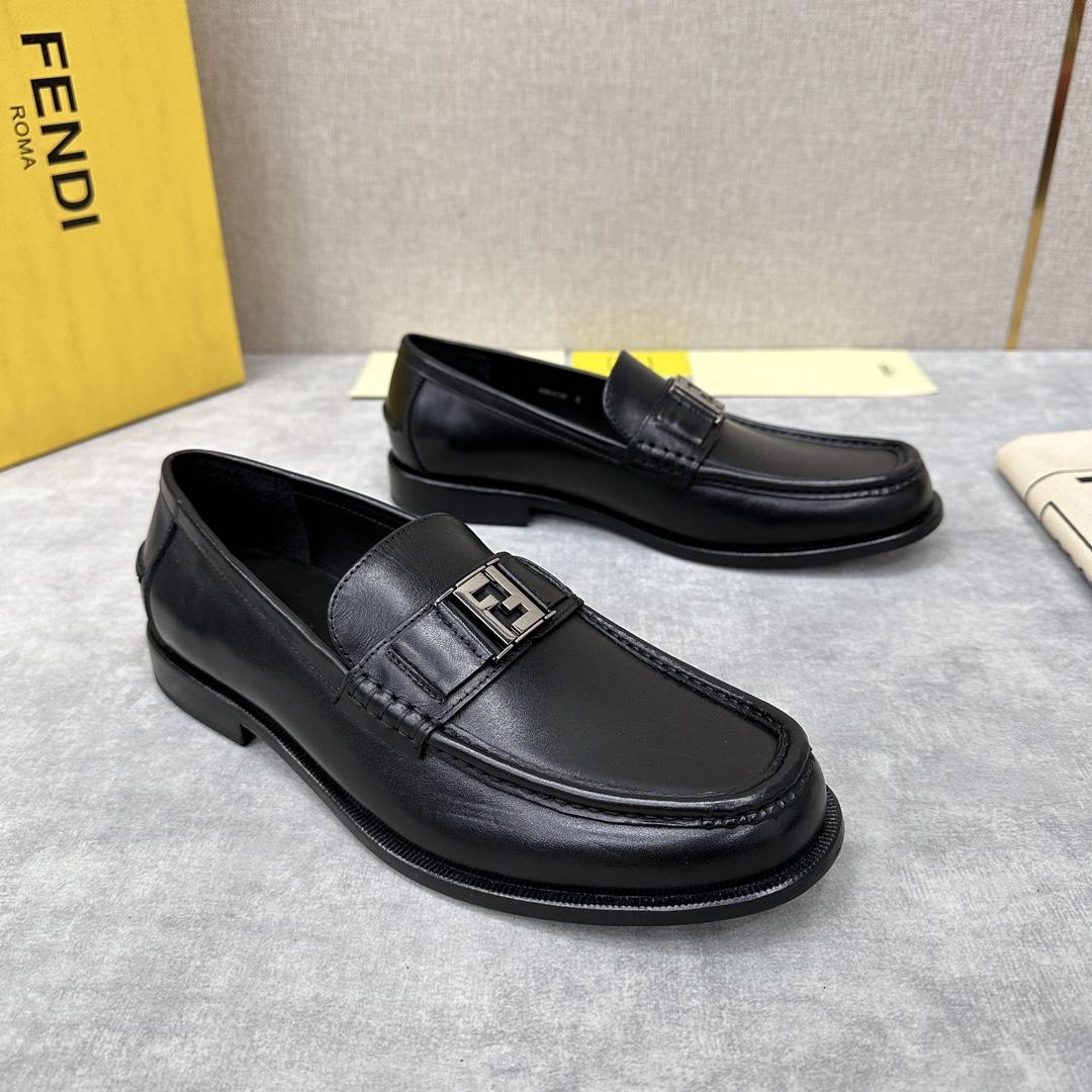 Fendi Men's Black Loafer - FashionPlug