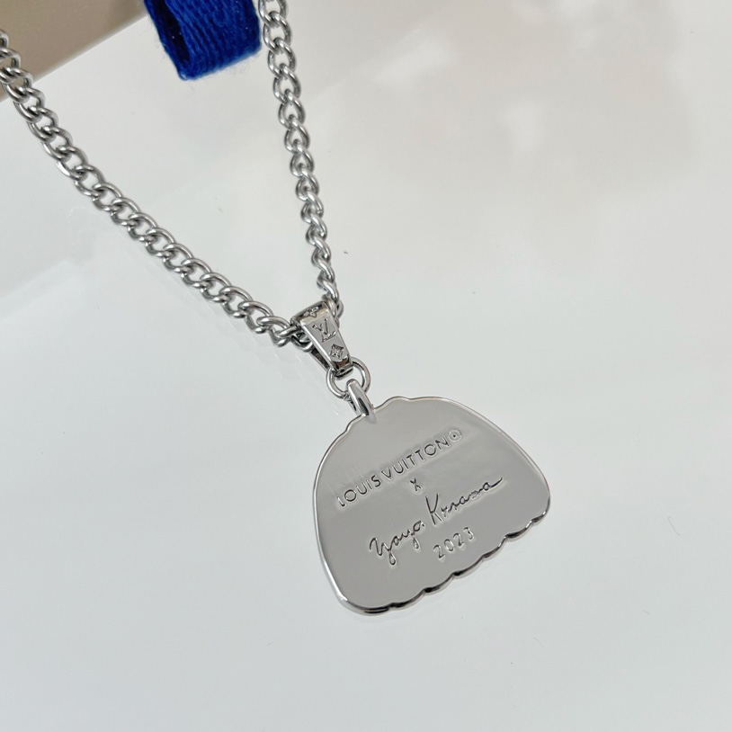 Louis Vuitton LV x YK Pumpkin Pendant    M01099 - FashionPlug