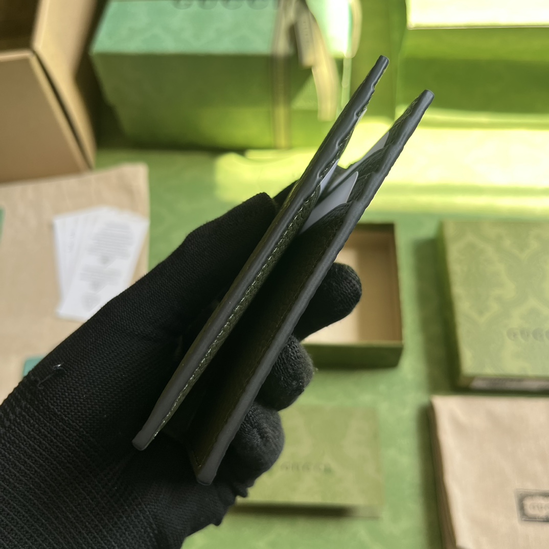 Gucci Jumbo GG Card Case - FashionPlug