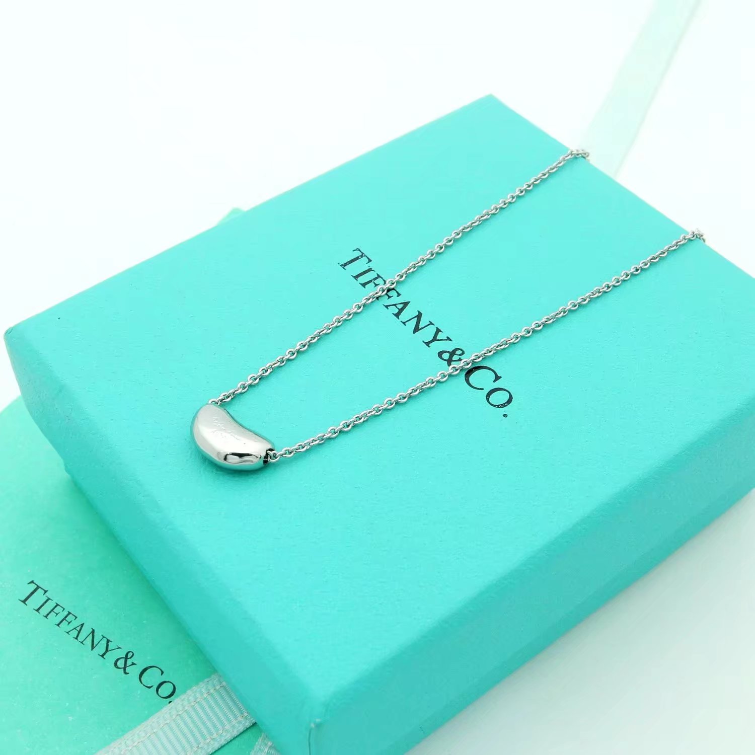Tiffany&CO Bean® design Pendant - FashionPlug