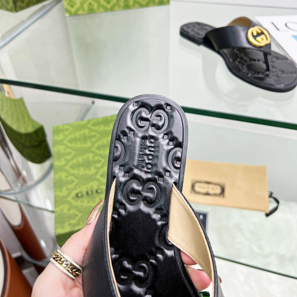 Gucci Women's Interlocking G Thong Sandal - FashionPlug