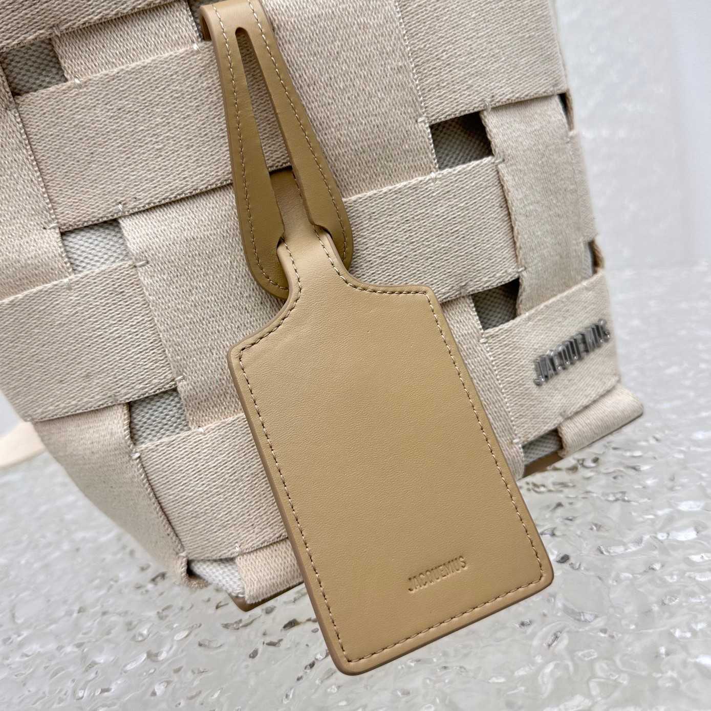Jacquemus Le seau Gros Grain Utility Bucket Bag (16x14x24cm) - FashionPlug