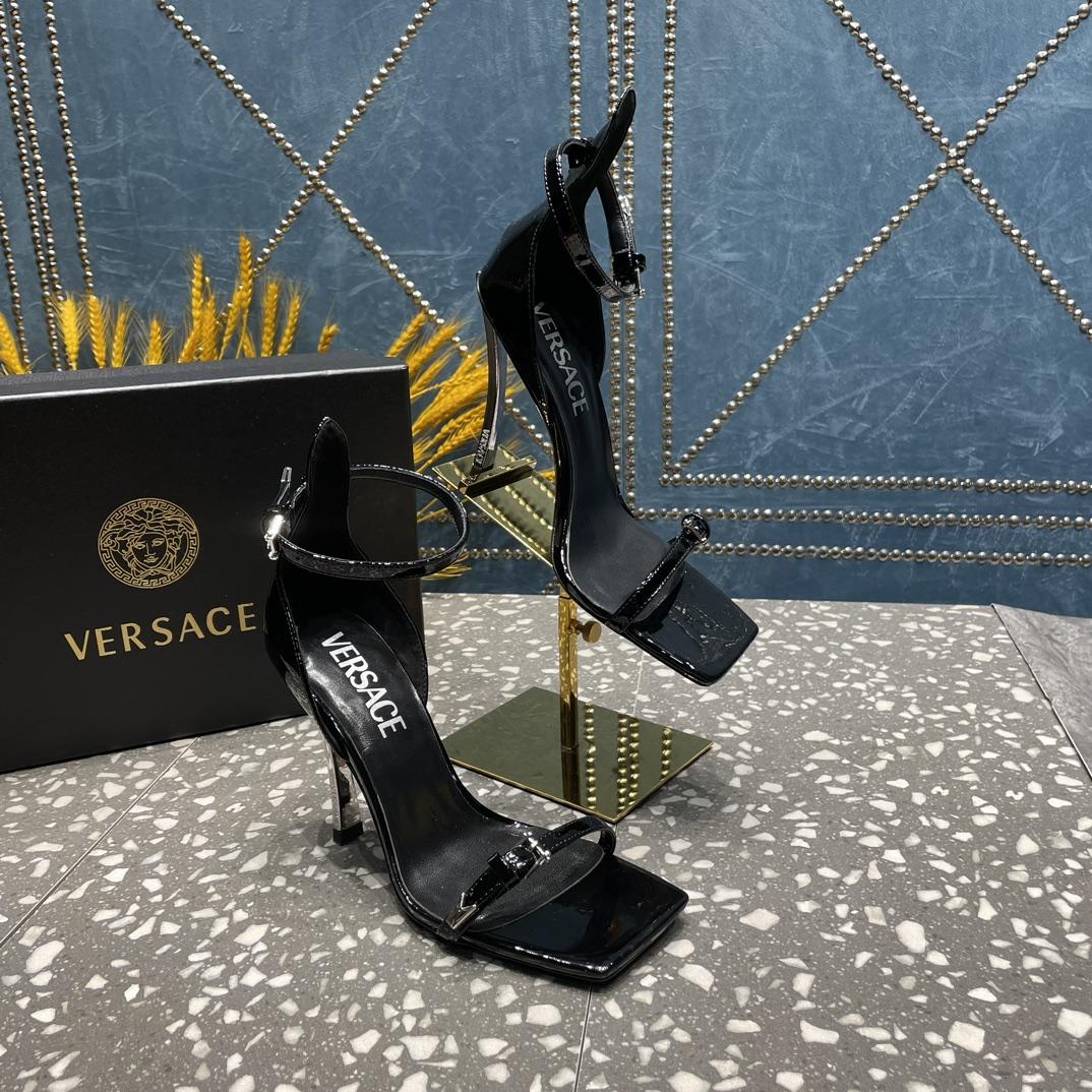 Versace Pin-Point Sandals - FashionPlug