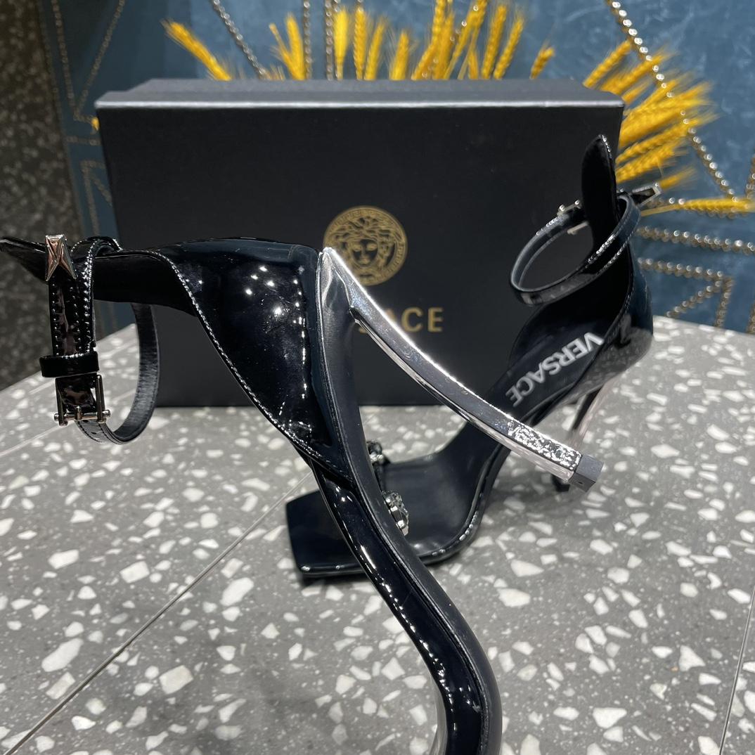 Versace Pin-Point Sandals - FashionPlug