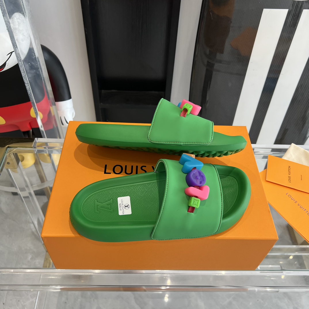 Louis Vuitton Pool Pillow Flat Comfort Mule Sandals - FashionPlug