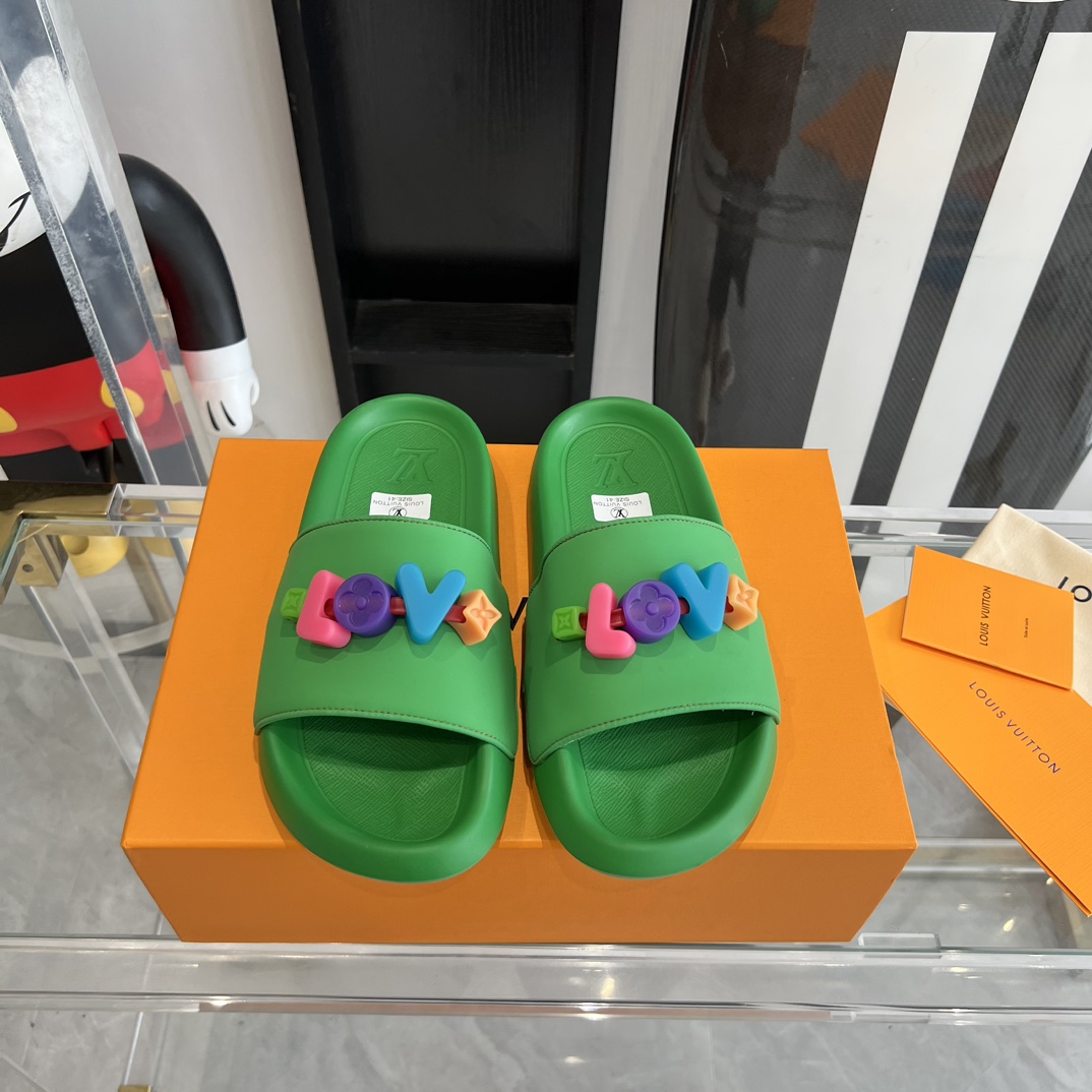 Louis Vuitton Pool Pillow Flat Comfort Mule Sandals - FashionPlug
