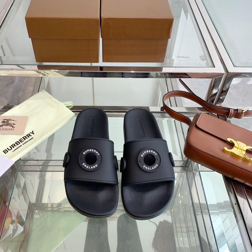 Burberry Eyelet Rubber Slide - FashionPlug