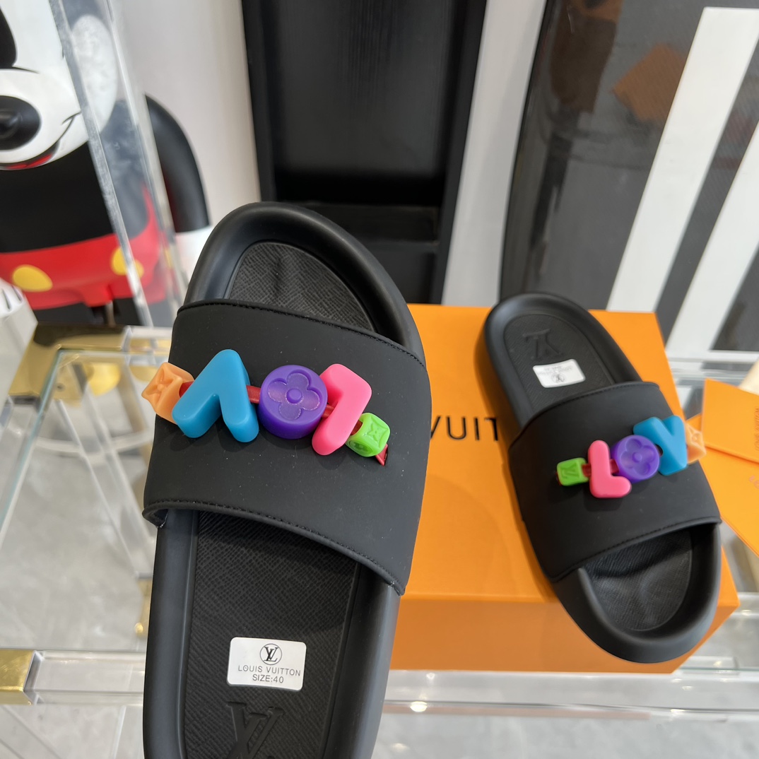 Louis Vuitton Pool Pillow Flat Comfort Mule Sandals - FashionPlug