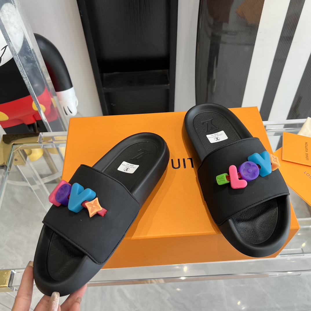 Louis Vuitton Pool Pillow Flat Comfort Mule Sandals - FashionPlug