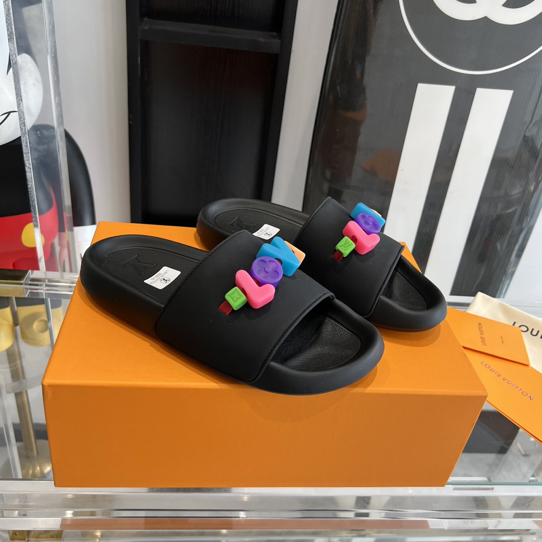 Louis Vuitton Pool Pillow Flat Comfort Mule Sandals - FashionPlug