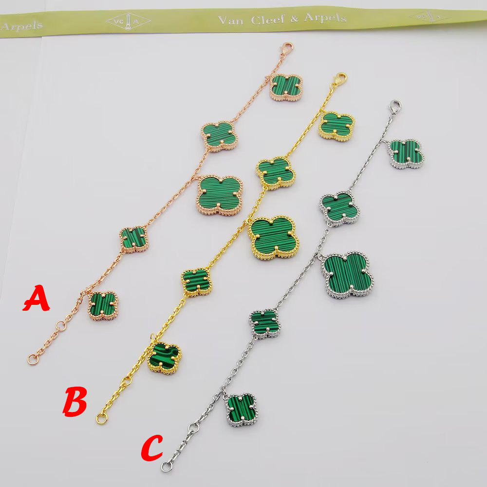 Van Cleef & Arpels Bracelet - FashionPlug