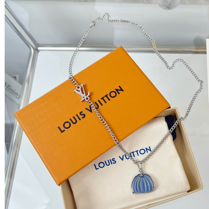 Louis Vuitton LV x YK Pumpkin Pendant    M01139 - FashionPlug