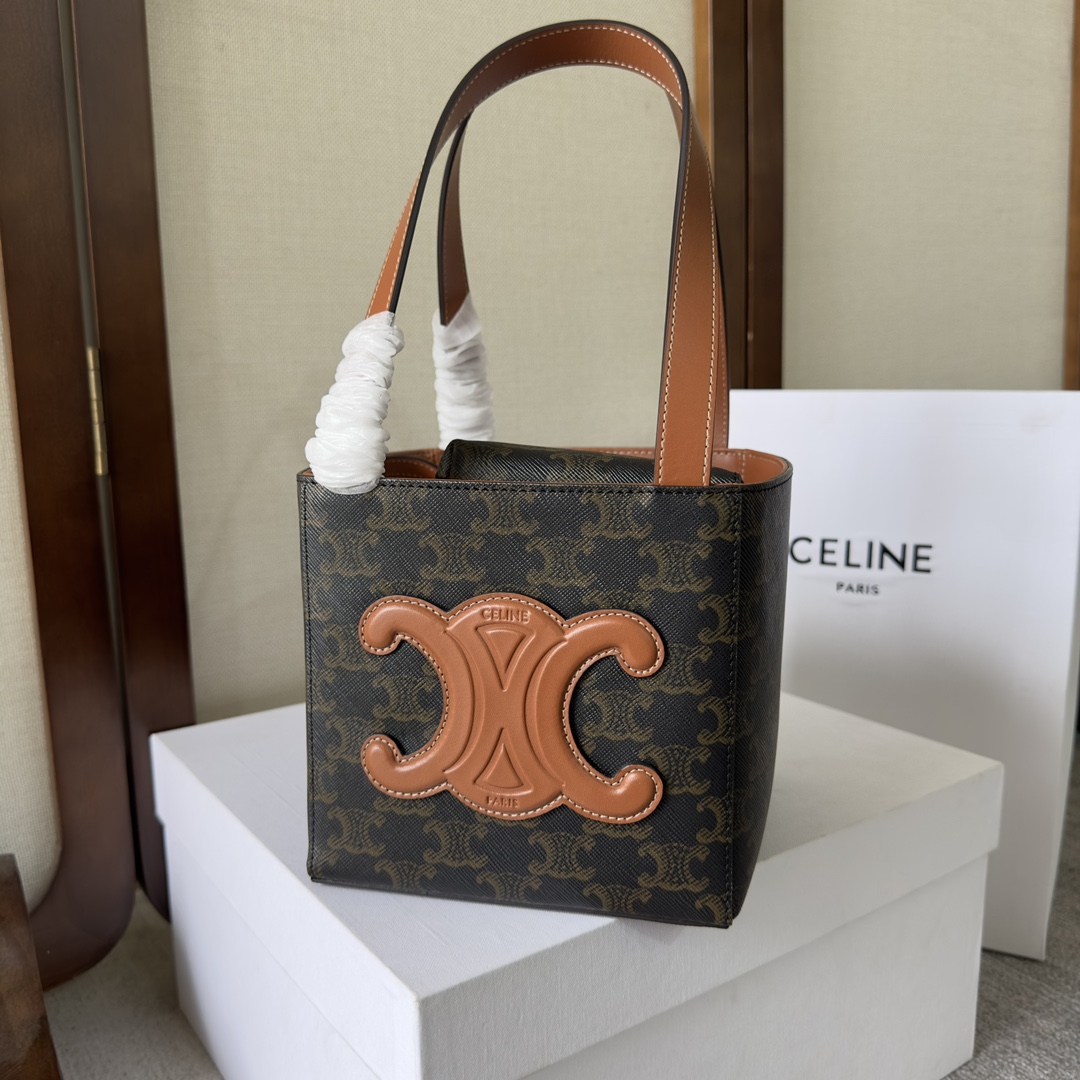Celine Cube Bag Cuir Triomphe in Triomphe Canvas and Calfskin (15-15-15cm) - FashionPlug