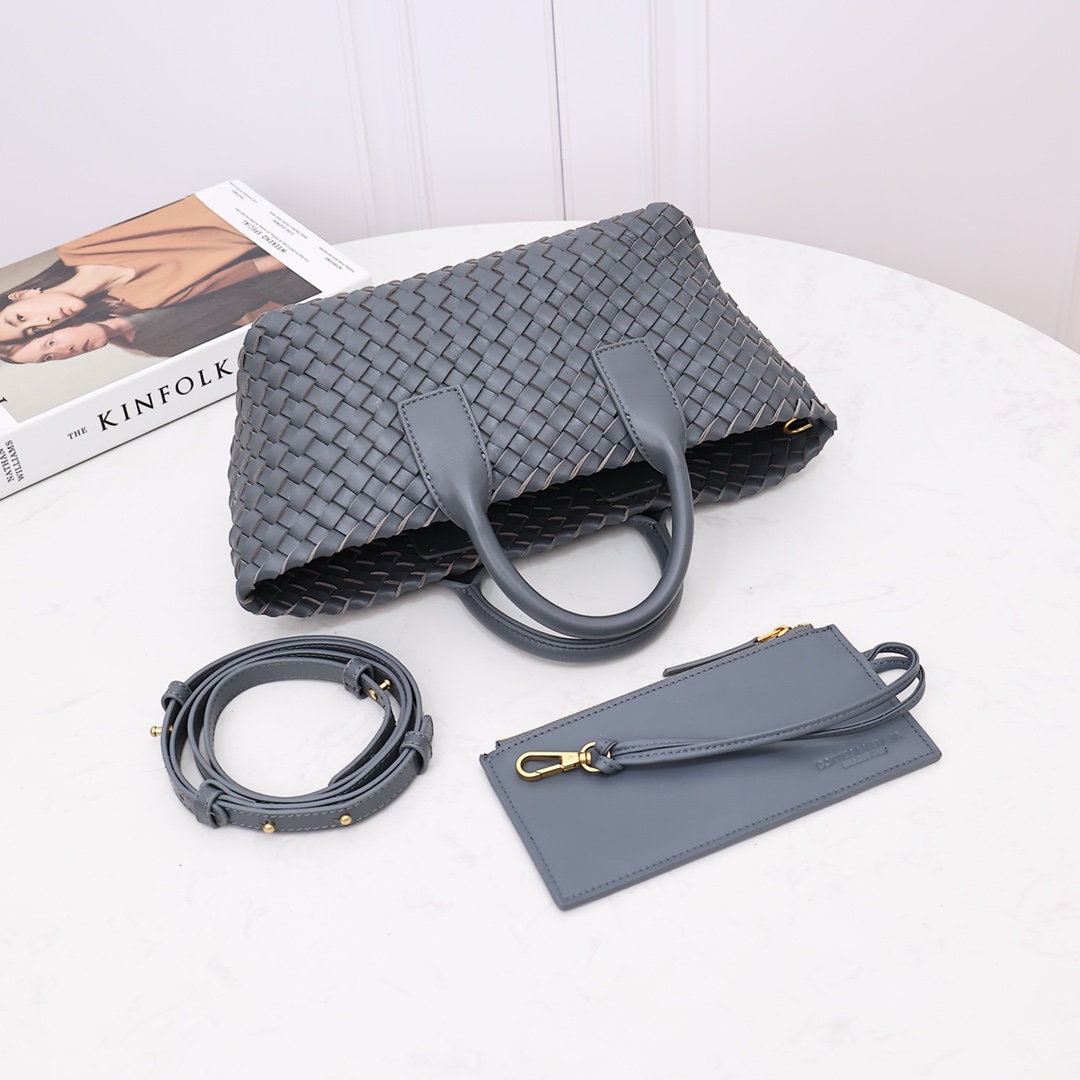 Bottega Veneta Mini Cabat - FashionPlug
