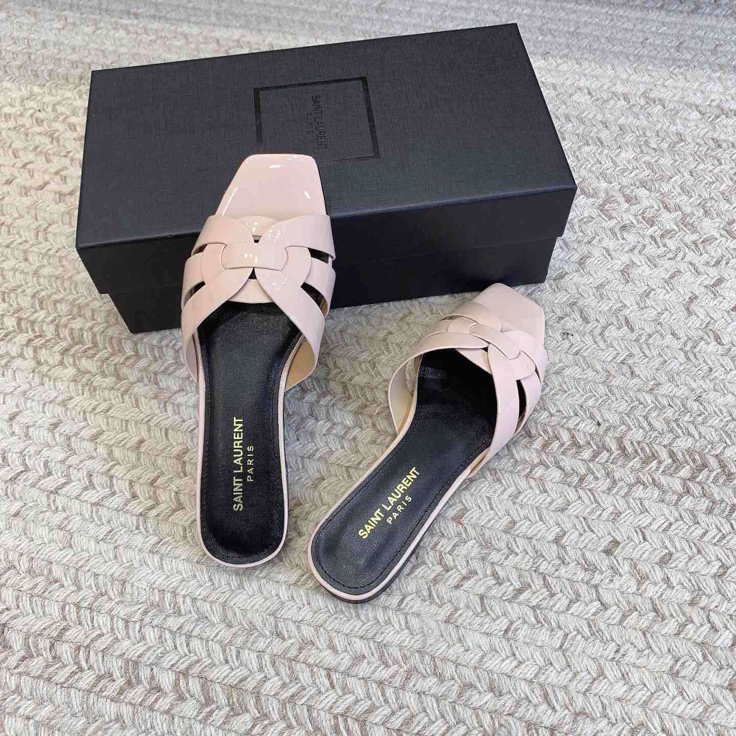 Saint Laurent Tribute Flat Sandals - FashionPlug