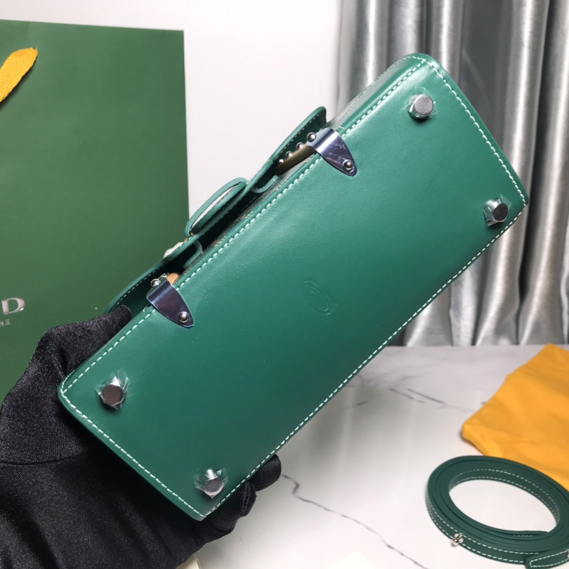 Goyard Saïgon Bag (20x14.5×9cm) - FashionPlug