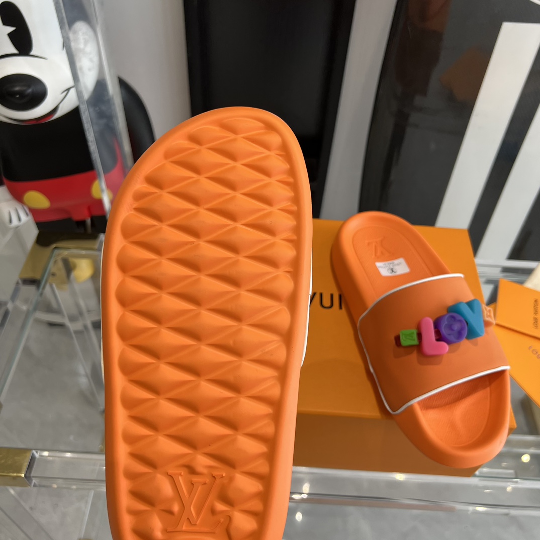 Louis Vuitton Pool Pillow Flat Comfort Mule Sandals - FashionPlug