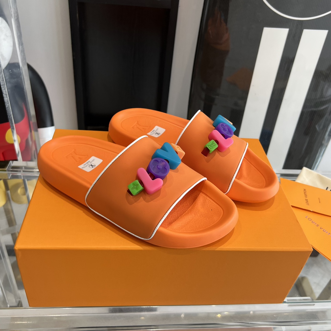 Louis Vuitton Pool Pillow Flat Comfort Mule Sandals - FashionPlug