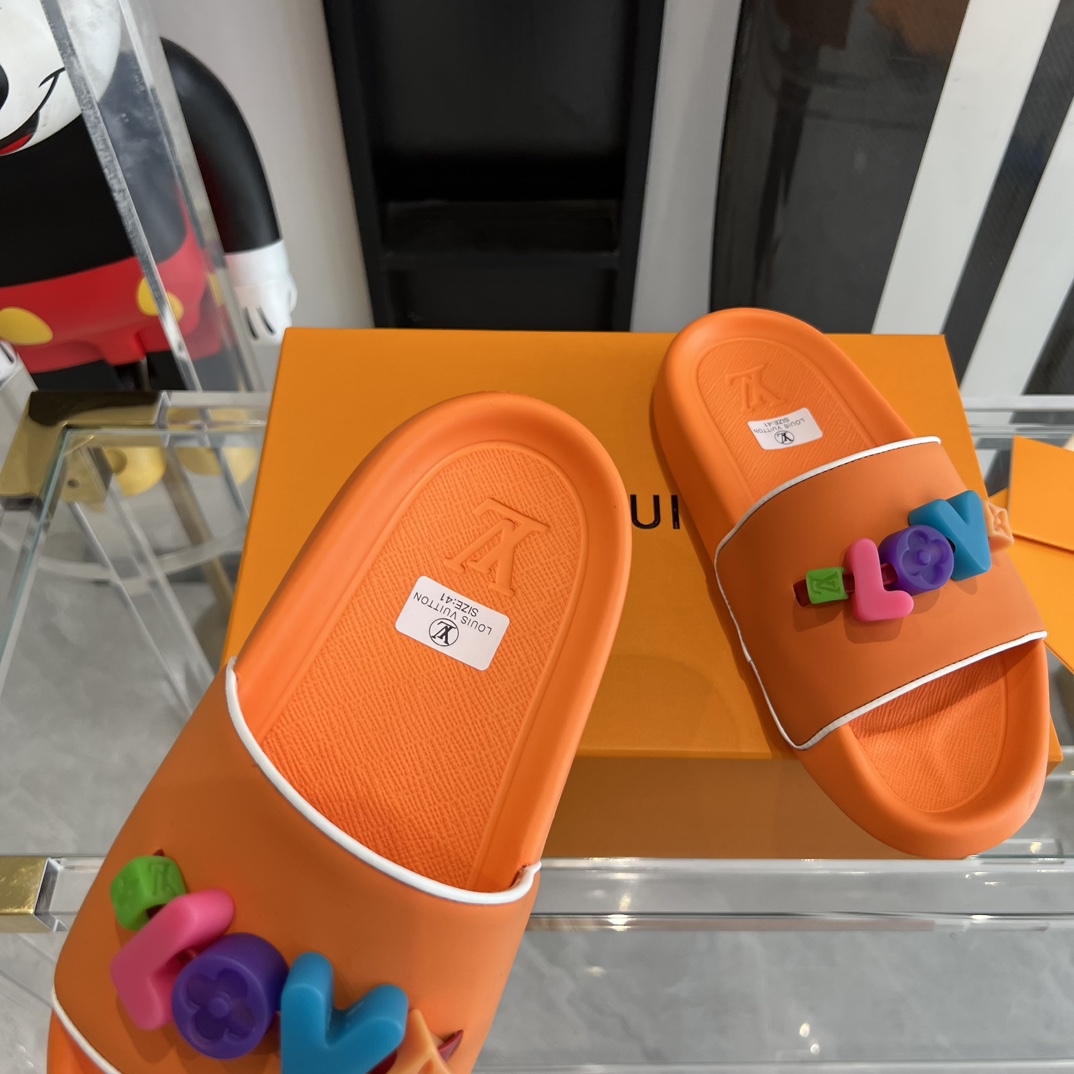 Louis Vuitton Pool Pillow Flat Comfort Mule Sandals - FashionPlug