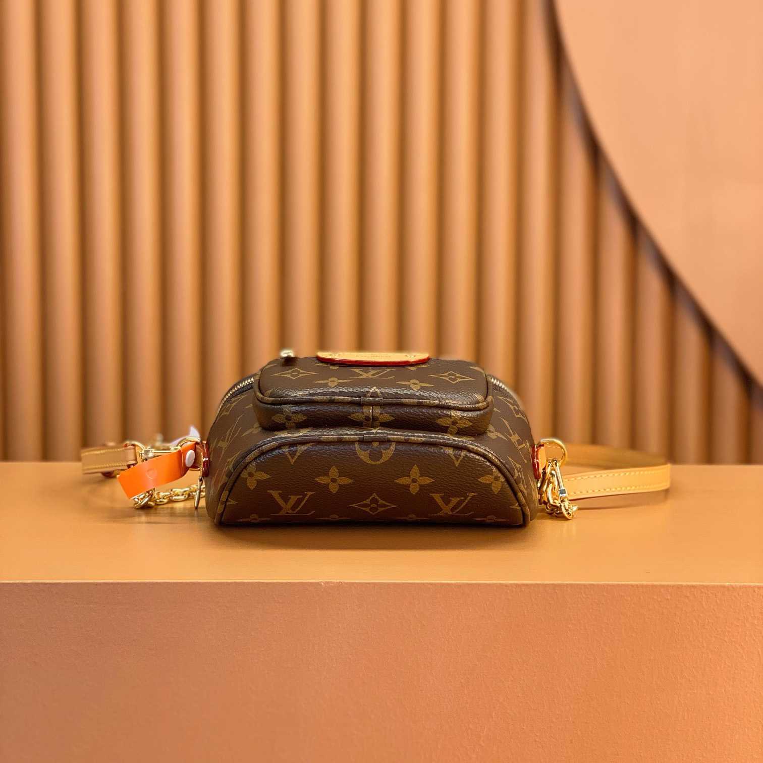 Louis Vuitton Mini Bumbag (17x12x9.5cm)      M82335 - FashionPlug