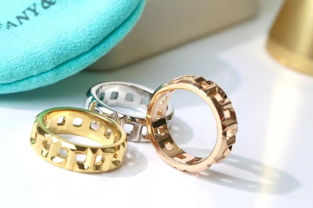Tiffany&CO ring - FashionPlug