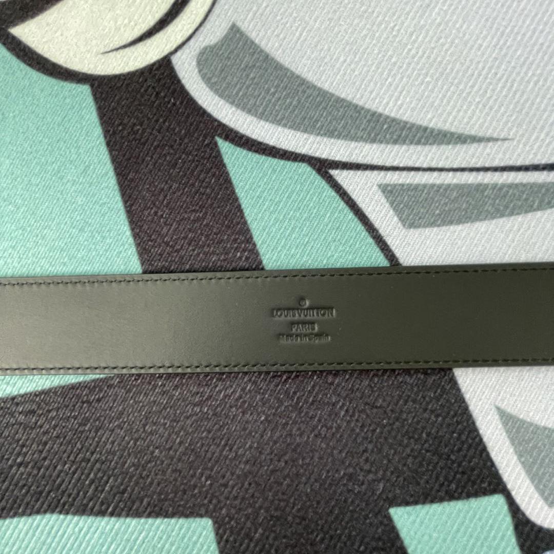 Louis Vuitton LV City Pin 35mm Belt     M0542 - FashionPlug