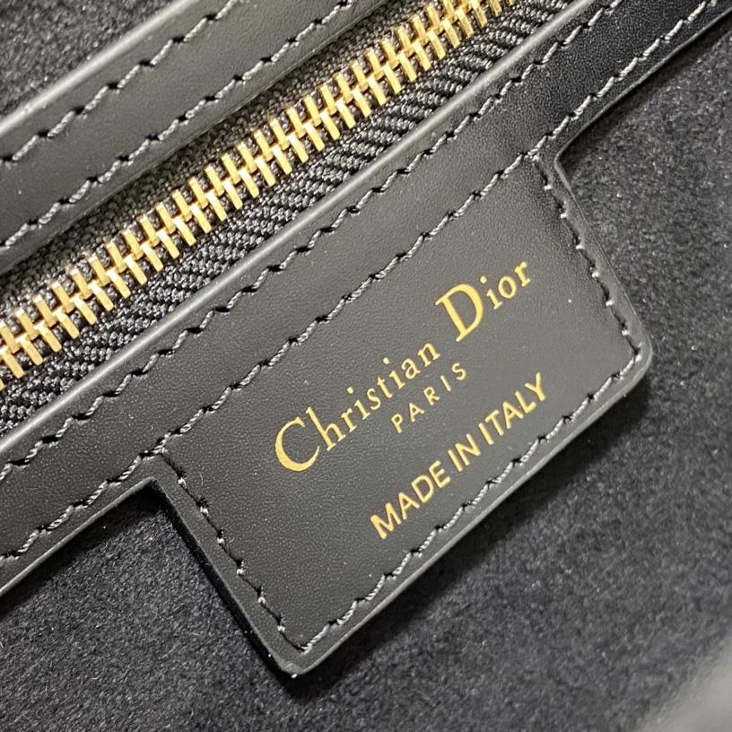 Dior CD Signature Bag With Strap - FashionPlug