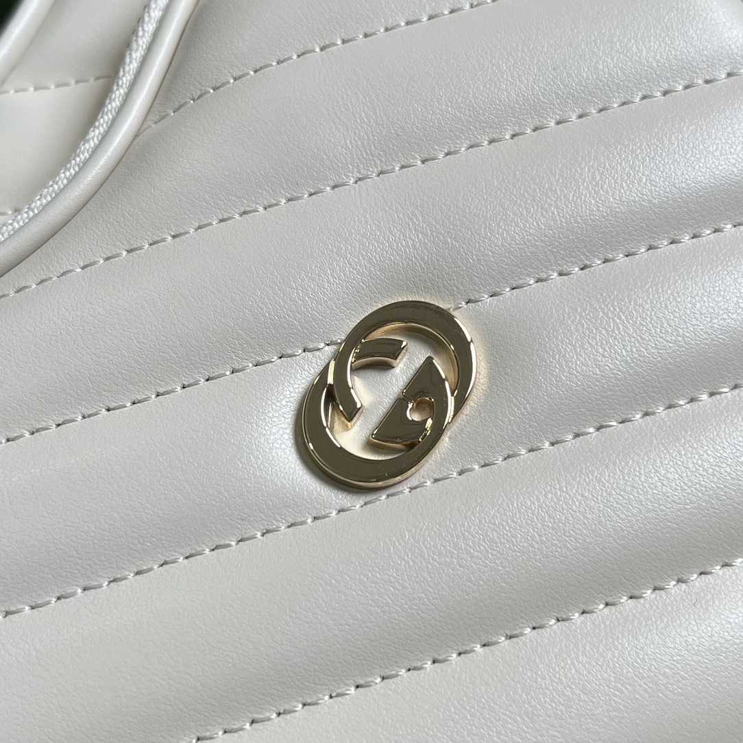 Gucci Interlocking G Mini Heart Shoulder Bag - FashionPlug