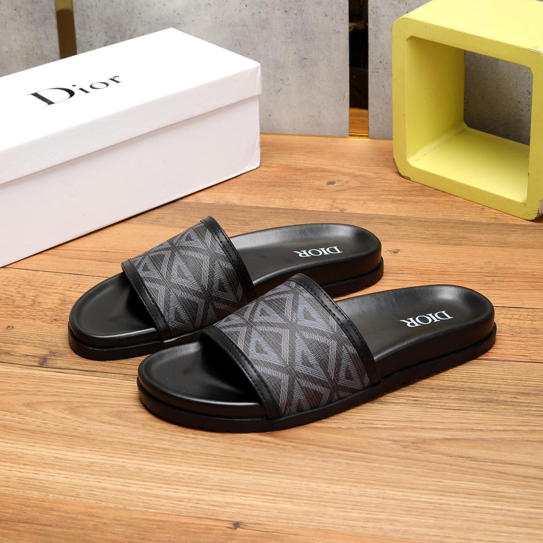 Dior CD Diamond Mule - FashionPlug